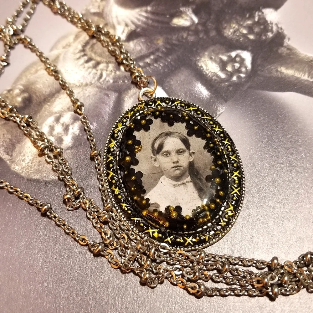 Real VICTORIAN PICTURE MzMax Resin Designs Large Pendant Necklace